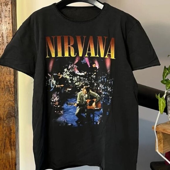 Nirvana "Unplugged In New York" T-Shirt, Nirvana Live Album T-Shirt - Picture 1 of 1